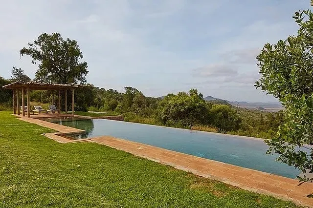 photo of swimming pool at lolldaiga house